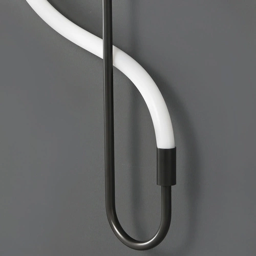 Kinkiet ścienny LED ESSA czarny nowoczesny do salonu i sypialni 90 cm Step into Design