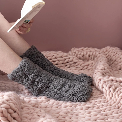 Skarpetki antypoślizgowe Intesi Sherpa szare ciepłe do domu nowoczesne na zimę