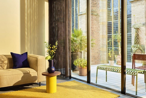 Dywan zewnętrzny do tarasu Lace Golden Mustard 200x280 nowoczesny łatwoczyszczący prostokątny