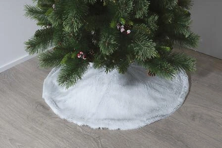 Ozdoba świąteczna dywanik pod choinkę Feeric Christmas szary futrzany 90 cm do domu