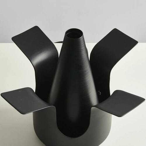 Nowoczesna czarna lampa stołowa FATA z przydymionym szkłem do salonu lub sypialni 46 cm Step into Design