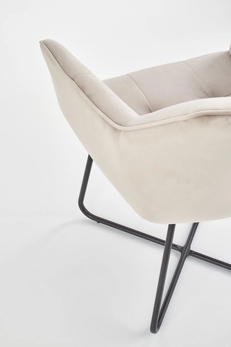 Krzesło tapicerowane welurowe Yorkshire beżowe z podłokietnikami na płozach do jadalni Intesi