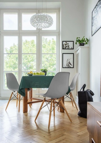 Krzesło do jadalni P016W PP inspirowane DSW szare ciemne nowoczesne tworzywo, drewniana podstawa