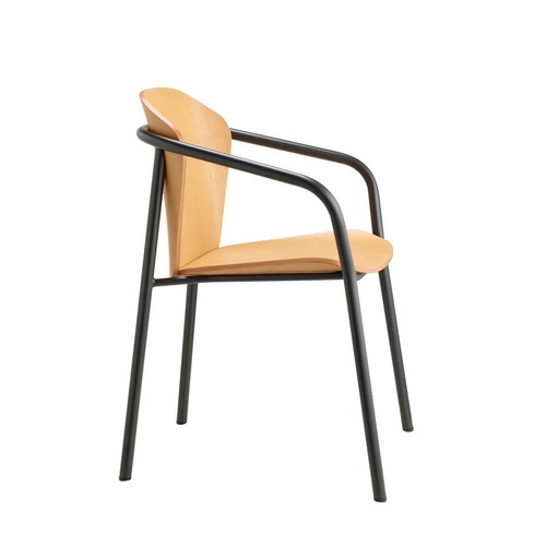 Krzesło do jadalni drewniane Finn SCAB Design nowoczesne z podłokietnikami sztaplowane