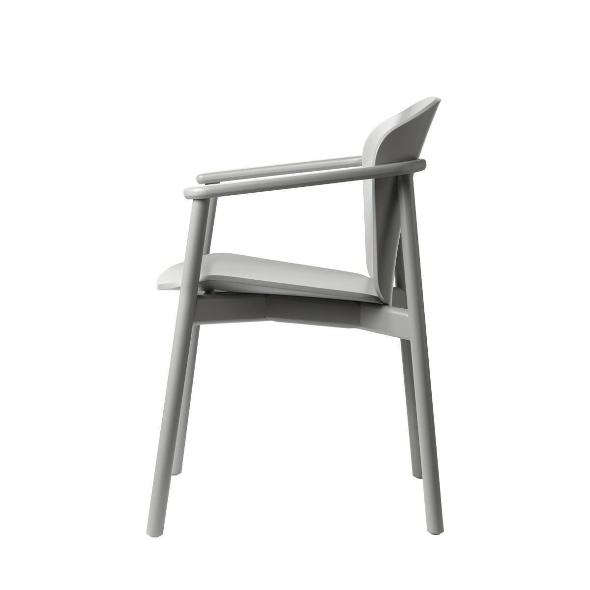 Krzesło drewniane FINN szare z podłokietnikami nowoczesne do jadalni SCAB Design