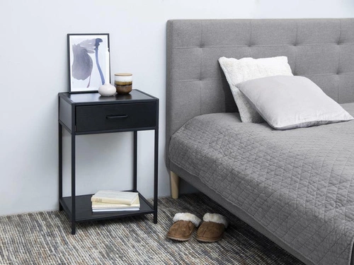 Szafka nocna czarna z szufladą 42 cm Seaford Actona – nowoczesny styl industrialny