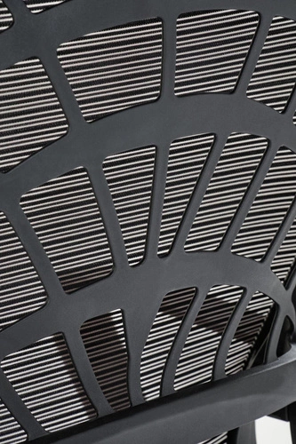 Fotel biurowy ergonomiczny Belm czarny siatkowy z zagłówkiem i podłokietnikami do biurka