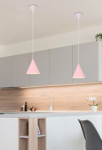 Lampa wisząca Voss różowa nowoczesna metalowa do salonu, sypialni lub nad stół
