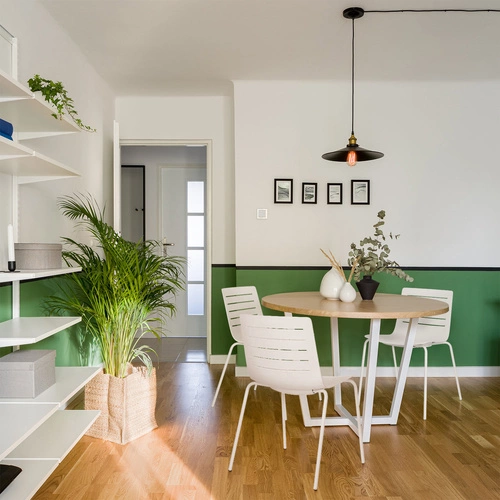 Krzesło do ogrodu Skin białe Resol nowoczesne z tworzywa sztaplowane łatwe czyszczenie