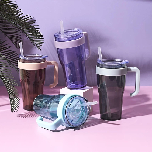 Kubek termiczny Intesi Mini Miami niebieski 600 ml nowoczesny do kawy i herbaty