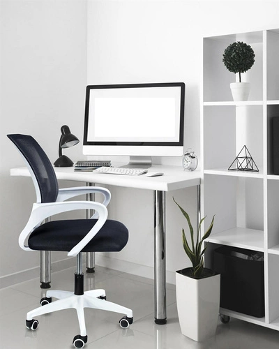 Fotel biurowy ergonomiczny Splash czarny siatkowy obrotowy z podłokietnikami do biurka