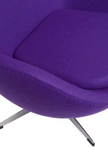 Fotel uszak Jajo inspirowany Egg do salonu fioletowy kaszmir nowoczesny bujany obrotowy