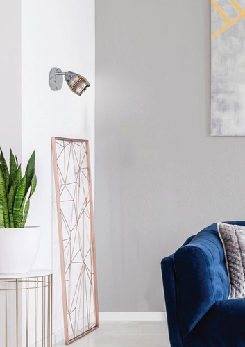 Nowoczesny kinkiet ścienny Milton chrom z ruchomym szklanym kloszem do sypialni i salonu