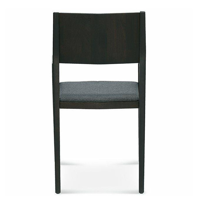 Krzesło do jadalni Arcos FAMEG tapicerowane skóra naturalna bukowe z podłokietnikami personalizowane