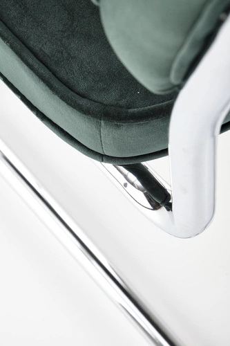 Krzesło tapicerowane welurowe Nelson Intesi zielone glamour na płozach do jadalni i salonu