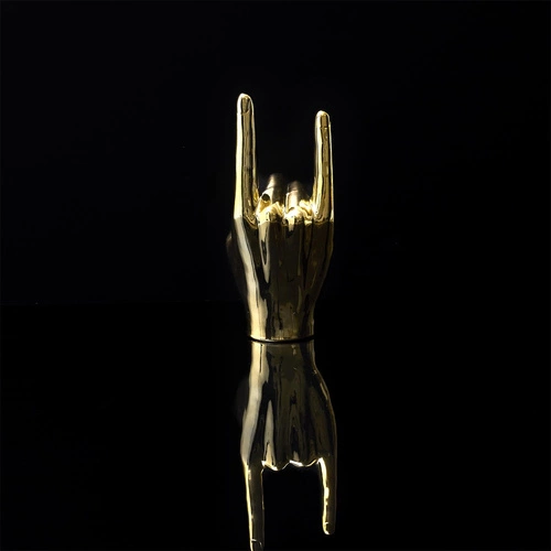 Figurka dekoracyjna Dłoń Rock and Roll Intesi złota ceramiczna do salonu lub na prezent