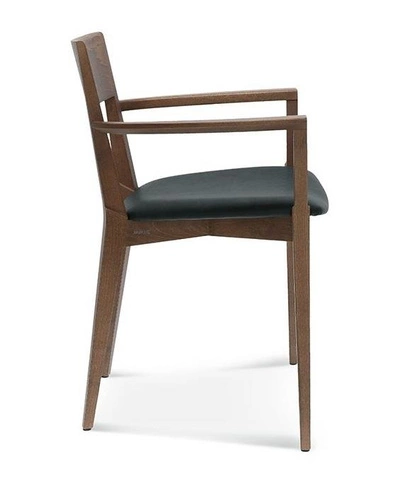 Krzesło drewniane Fameg Fame B-0620 do jadalni i salonu z podłokietnikami personalizowane