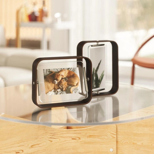 Ramka na zdjęcia 13x18 Bellwood Umbra stojąca drewniana obrotowa orzech skandynawska