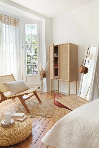 Wysoka komoda Rayo boho rattanowa z półkami na nóżkach do salonu i sypialni Atmosphera