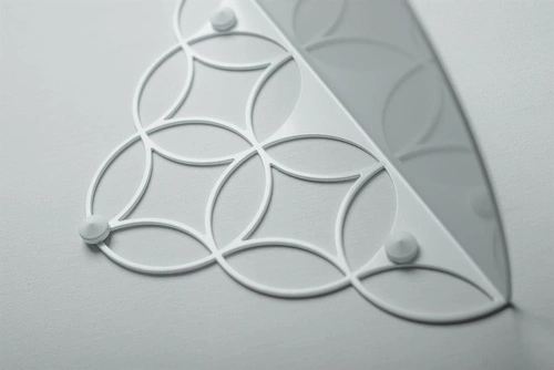 Półka ścienna biała metalowa Holo POLYHEDRA nowoczesna do salonu na książki i dekoracje