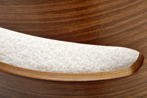 Hoker Ruby tapicerowany kremowy z oparciem i podłokietnikami do kuchni industrialny orzech 66 cm