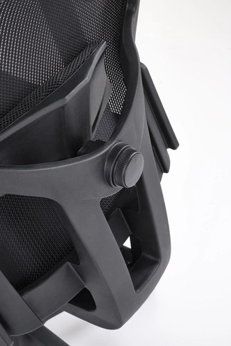 Fotel biurowy ergonomiczny obrotowy Scienne czarny z zagłówkiem i regulacją Intesi