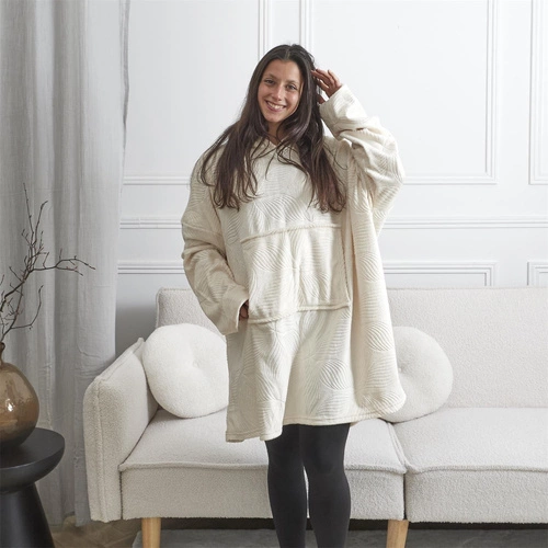 Bluzo koc pluszowy Intesi beżowy ciepły z kapturem na zimowe wieczory 120x81 cm