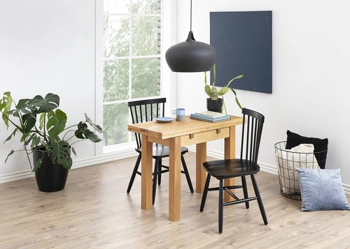 Krzesło drewniane Riano Actona czarne skandynawskie do jadalni i kuchni patyczak