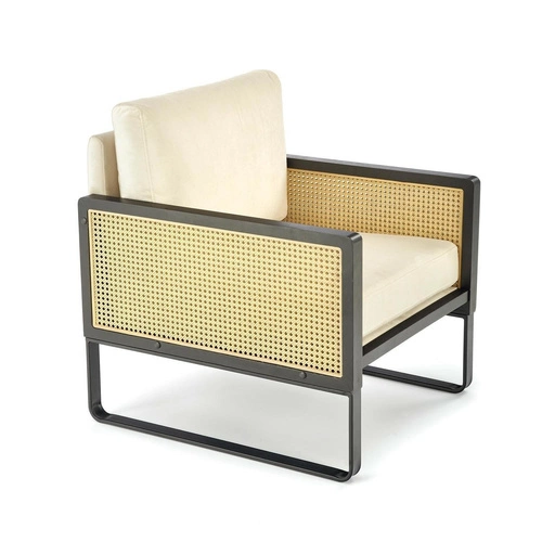 Fotel wypoczynkowy Edra beżowy welur boho do salonu na czarnej stalowej podstawie