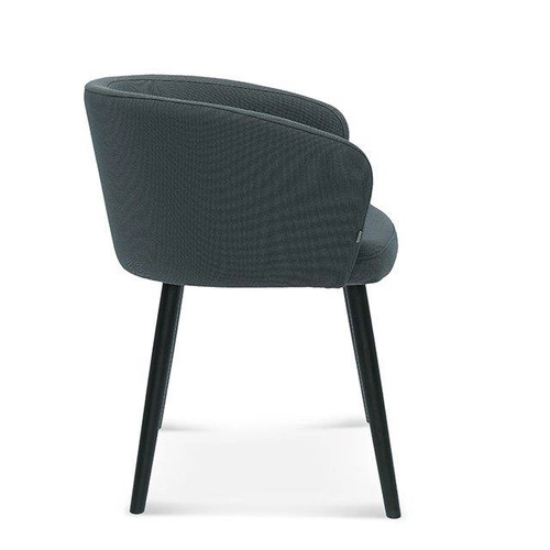 Krzesło do jadalni tapicerowane z podłokietnikami Fameg Skip dębowe personalizowane