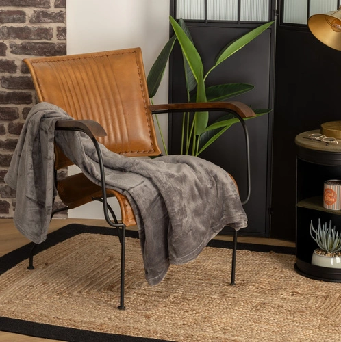 Gruby koc flanelowy Atmosphera grafitowy 180x230 cm na łóżko i kanapę do salonu