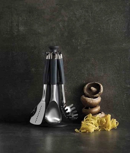 Zestaw narzędzi kuchennych z karuzelą Joseph Joseph