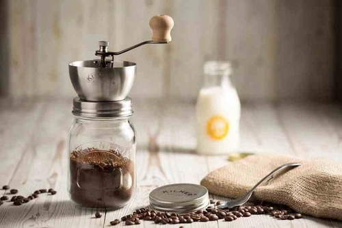 Młynek do kawy KILNER