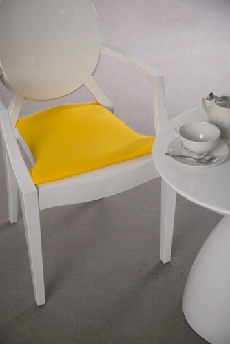 Poduszka na krzesło filcowa Royal żółta Intesi do jadalni i salonu 42x44 cm