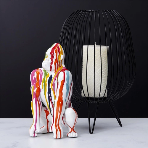 Figurka dekoracyjna goryl Intesi nowoczesna kolorowa na komodę do salonu 24 cm