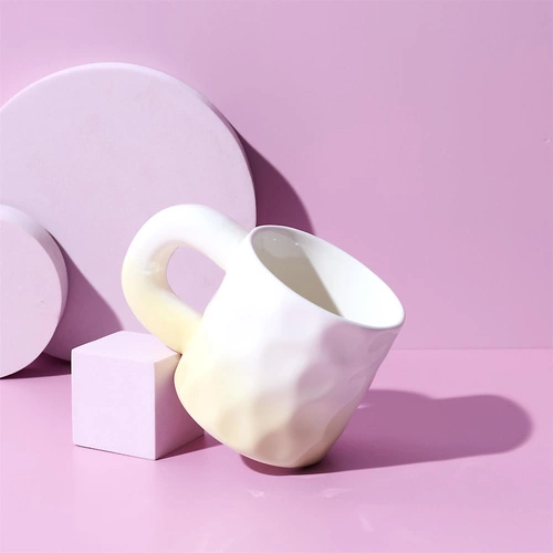 Kubek ceramiczny Chubby Intesi żółty 330ml do kawy i herbaty klasyczny z uchem