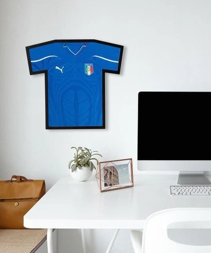 Czarna ramka na zdjęcia kolaż wisząca T-frame Umbra 50x54 nowoczesna dekoracja ścienna