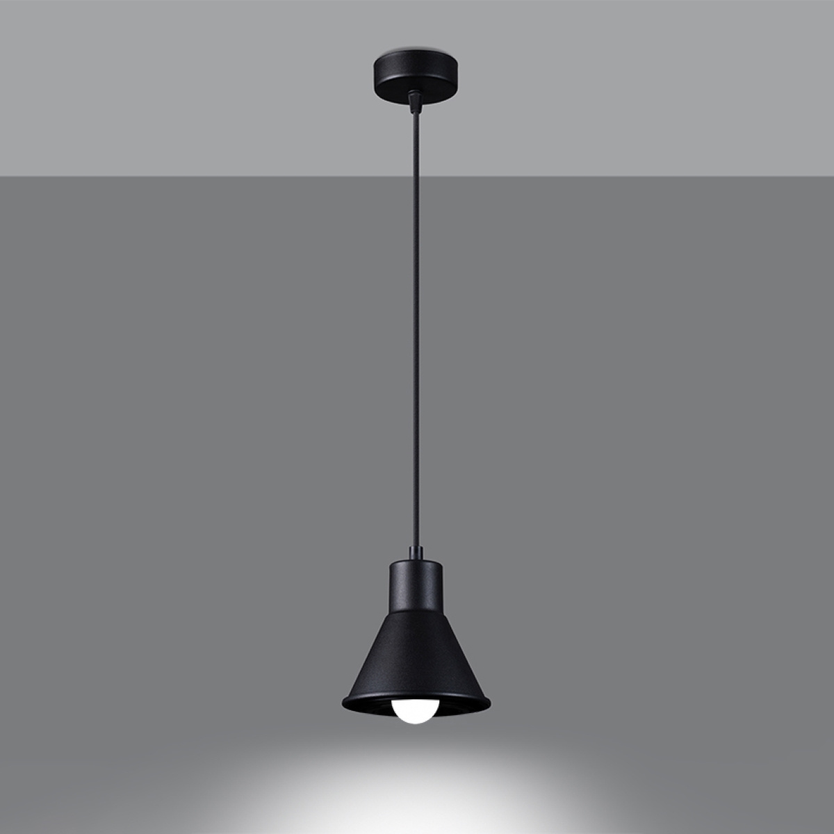Lampa wisząca TALEJA czarna nowoczesna metalowa do salonu kuchni lub nad wyspę