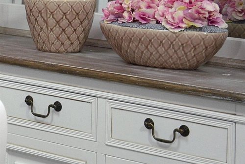 Konsola Servir Mbiała