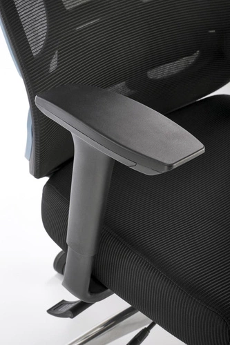 Fotel biurowy ergonomiczny Berto czarny obrotowy z zagłówkiem i regulacją Intesi do biura