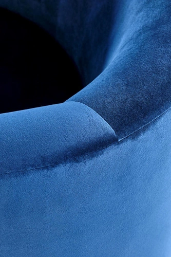 Fotel Calidris welurowy skandynawski do salonu z podłokietnikami granatowy