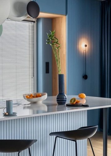 Hoker Molly czarny nowoczesny z oparciem do kuchni i wyspy 66 cm Intesi