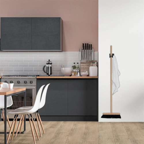 Uchwyt ścienny na szczotkę do zamiatania /mop