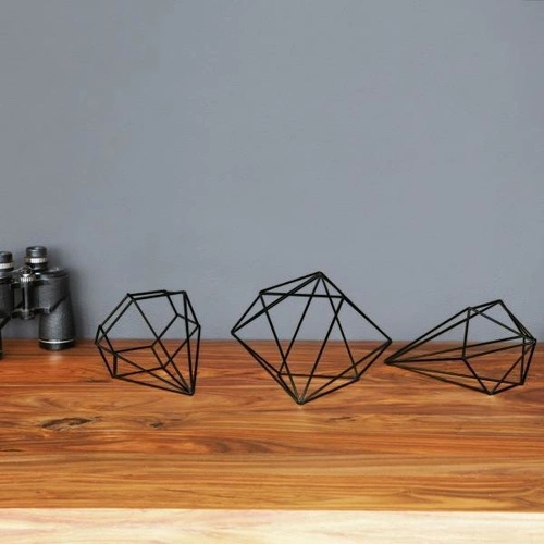 Dekoracja ścienna metalowa Prisma Black Umbra geometryczna czarna ozdoba na ścianę do salonu