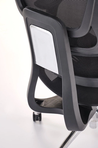 Ergonomiczny fotel biurowy Percas czarny siatkowy obrotowy z regulacją Intesi do biura