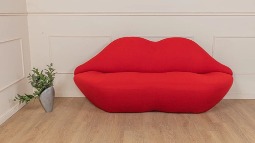 Sofa Usta czerwona nowoczesna inspirowana Kiss Bocca do salonu wełniana D2.DESIGN