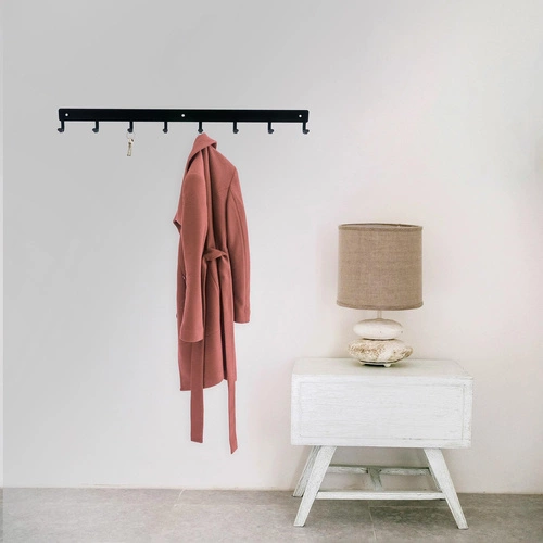 Intesi nowoczesny wieszak ścienny do przedpokoju czarny metalowy 60 cm 8 haczyków