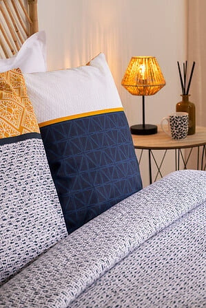 Komplet pościeli bawełnianej Etnik 240x220 Atmosphera geometryczny multikolor do sypialni Oeko-Tex