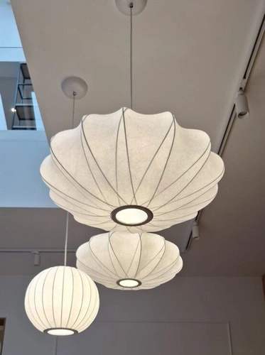 Lampa wisząca kula SILK biała 30 cm regulowana do salonu i kuchni Step into Design