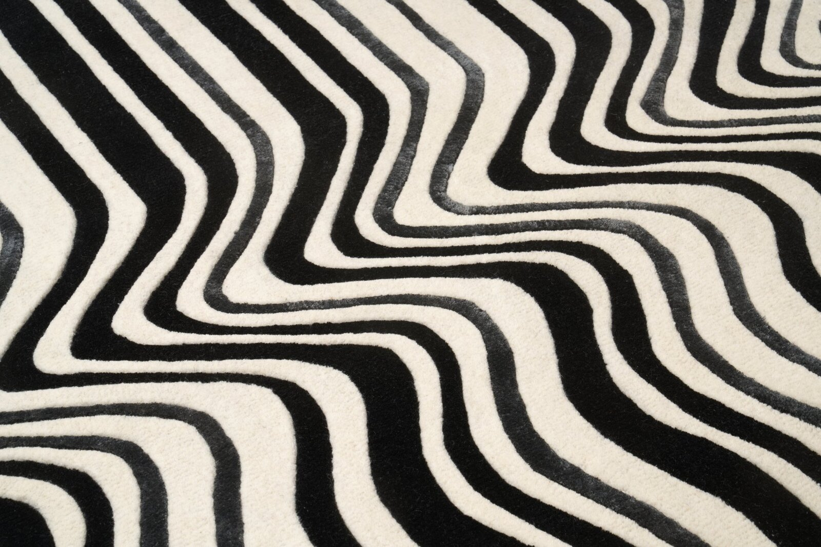 Dywan nowoczesny Draft Black 200x300 cm wełniany ręcznie tkany do salonu Carpet Decor